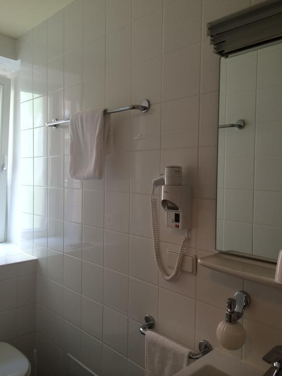 Hotel Kaiserhof Am Dom Ratisbonne Chambre photo