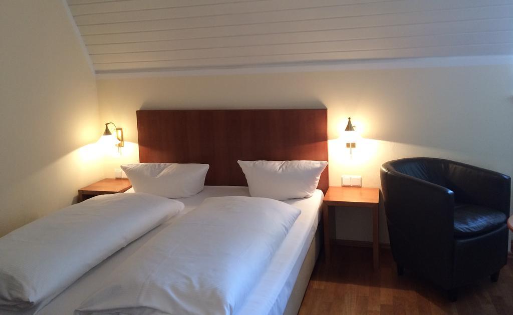 Hotel Kaiserhof Am Dom Ratisbonne Chambre photo